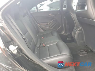 Zdjęcie 10 z 12 samochodu: 2014 MERCEDES-BENZ CLA 250 4MATIC VIN:WDDSJ4GB6EN075757 - miniatura