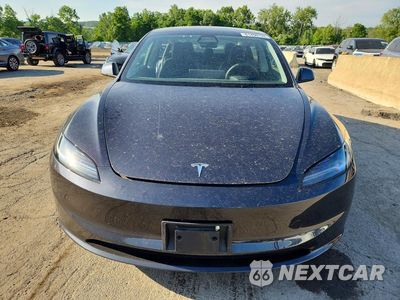 Piąte zdjęcie samochodu w środku: 2024 TESLA MODEL 3 VIN:5YJ3E1EB2RF798157 - miniatura