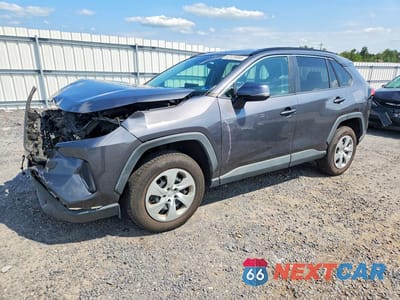 2020 TOYOTA RAV4 LE 2T3G1RFV0LW121548 - główne zdjęcie licytacji z USA - miniatura