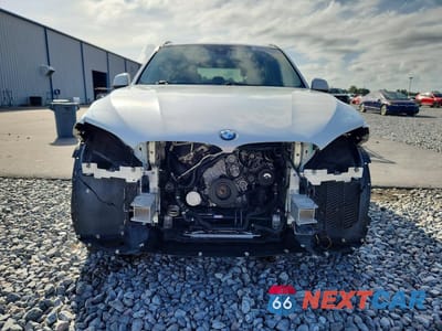 Piąte zdjęcie samochodu w środku: 2015 BMW X5 XDRIVE35I VIN:5UXKR0C59F0K56893 - miniatura