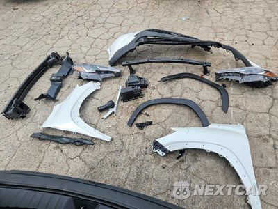 Zdjęcie 12 z 13 samochodu: 2022 TOYOTA COROLLA CROSS LE VIN:7MUBAABG9NV021574 - miniatura