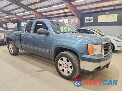 Czwarte zdjęcie samochodu z boku: 2008 GMC SIERRA K1500 VIN:2GTEK19J381269174 - miniatura