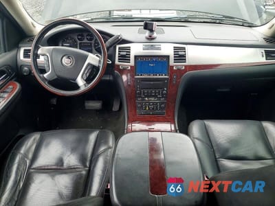 Zdjęcie 8 z 13 samochodu: 2007 CADILLAC ESCALADE LUXURY VIN:1GYFK63807R354366 - miniatura