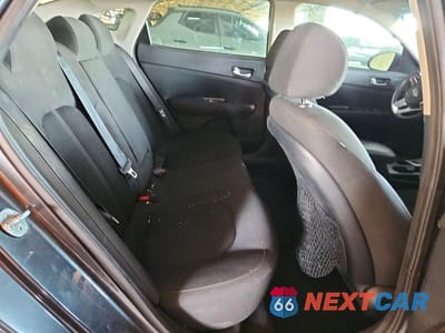 Zdjęcie 10 z 12 samochodu: 2020 KIA OPTIMA LX VIN:5XXGT4L37LG397051 - miniatura