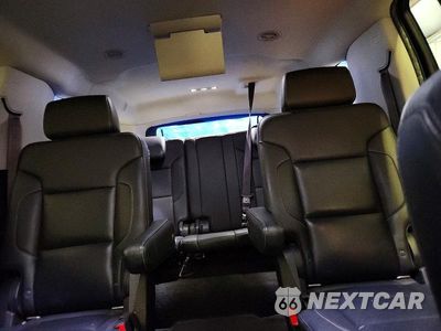 Zdjęcie 10 z 13 samochodu: 2017 CHEVROLET SUBURBAN C1500 PREMIER VIN:1GNSCJKC6HR344802 - miniatura