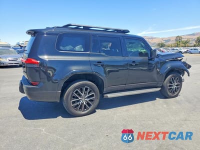 Trzecie zdjęcie samochodu z tyłu: 2026 LEXUS GX 550 PREMIUM+ VIN:JTJTBCDX5T5073370 - miniatura