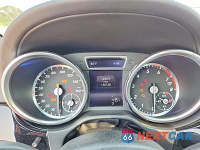 Zdjęcie 9 z 13 samochodu: 2014 MERCEDES-BENZ GL 550 4MATIC VIN:4JGDF7DE1EA336820 - miniatura