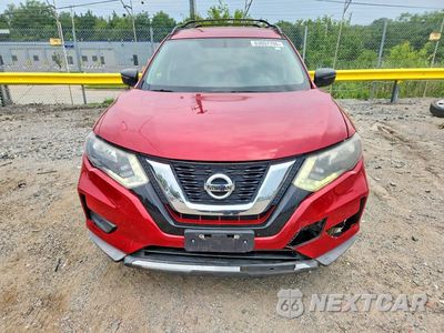 Piąte zdjęcie samochodu w środku: 2017 NISSAN ROGUE SV VIN:5N1AT2MV4HC808225 - miniatura