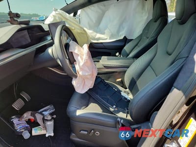 Zdjęcie 7 z 13 samochodu: 2026 TESLA MODEL X VIN:7SAXCBE68TF479811 - miniatura