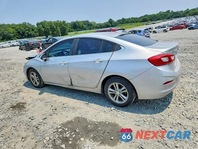 Drugie zdjęcie samochodu z przodu: 2016 CHEVROLET CRUZE LT VIN:1G1BE5SM6G7279455 - miniatura