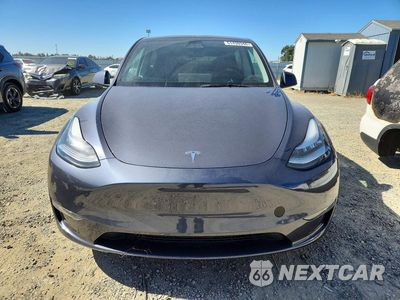Piąte zdjęcie samochodu w środku: 2023 TESLA MODEL Y VIN:7SAYGDEE3PA146334 - miniatura