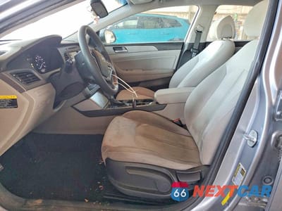 Zdjęcie 7 z 12 samochodu: 2016 HYUNDAI SONATA HYBRID SE VIN:KMHE24L15GA014150 - miniatura