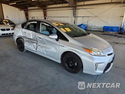 Czwarte zdjęcie samochodu z boku: 2015 TOYOTA PRIUS FOUR VIN:JTDKN3DU3F0416089 - miniatura