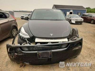 Piąte zdjęcie samochodu w środku: 2021 TESLA MODEL Y VIN:5YJYGDEE6MF101030 - miniatura