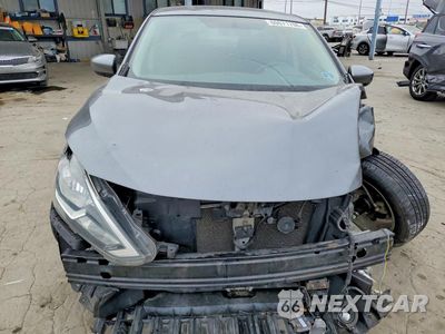 Piąte zdjęcie samochodu w środku: 2018 NISSAN SENTRA S VIN:3N1AB7AP6JY230509 - miniatura