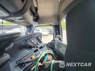 Zdjęcie 7 z 11 samochodu: 2024 FREIGHTLINER CASCADIA 126 SEMI TRUCK VIN:1FUJHLDV8RLUP2679 - miniatura