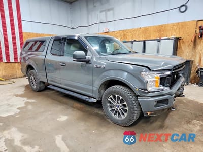 Czwarte zdjęcie samochodu z boku: 2018 FORD F150 SUPER CAB VIN:1FTFX1E54JFE08418 - miniatura