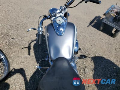 Zdjęcie 6 z 9 samochodu: 2001 HONDA VT750 CD2 VIN:JH2RC44661M451892 - miniatura