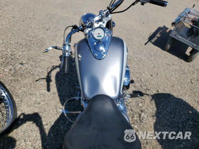 Zdjęcie 6 z 9 samochodu: 2001 HONDA VT750 CD2 VIN:JH2RC44661M451892 - miniatura