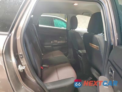 Zdjęcie 11 z 14 samochodu: 2018 MITSUBISHI OUTLANDER SPORT ES VIN:JA4AP3AU2JU025005 - miniatura