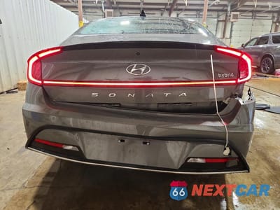 Zdjęcie 6 z 12 samochodu: 2023 HYUNDAI SONATA HYBRID SEL VIN:KMHL34JJ6PA058083 - miniatura