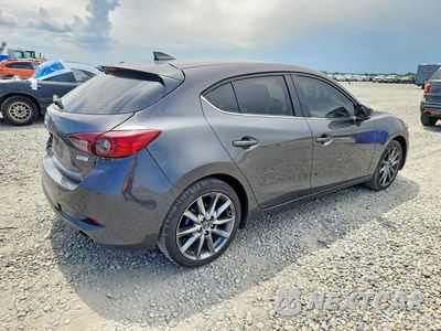 Trzecie zdjęcie samochodu z tyłu: 2018 MAZDA 3 TOURING VIN:3MZBN1L31JM252146 - miniatura