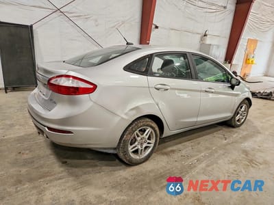 Trzecie zdjęcie samochodu z tyłu: 2017 FORD FIESTA SE VIN:3FADP4BJ1HM163751 - miniatura