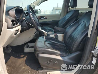 Zdjęcie 7 z 13 samochodu: 2019 CHRYSLER PACIFICA TOURING L VIN:2C4RC1BG1KR665836 - miniatura