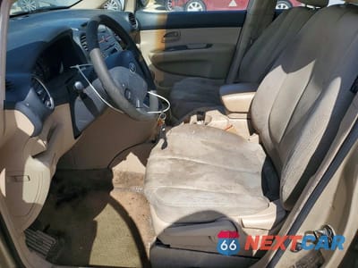 Zdjęcie 7 z 13 samochodu: 2007 KIA RONDO LX VIN:KNAFG525277071131 - miniatura