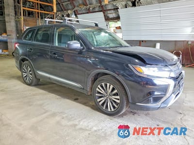 Czwarte zdjęcie samochodu z boku: 2020 MITSUBISHI OUTLANDER SE/SEL/LE VIN:JA4AZ3A32LZ045987 - miniatura