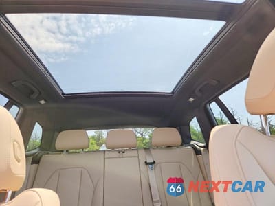 Zdjęcie 10 z 14 samochodu: 2019 BMW X3 XDRIVE30I VIN:5UXTR9C58KLR04127 - miniatura