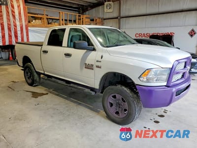 Czwarte zdjęcie samochodu z boku: 2017 RAM 2500 ST VIN:3C6TR5CT3HG732871 - miniatura