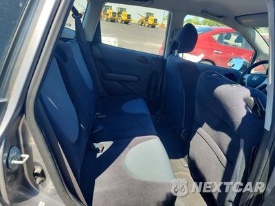 Zdjęcie 10 z 12 samochodu: 2007 HONDA FIT VIN:JHMGD38497S058018 - miniatura