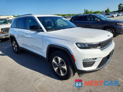 Czwarte zdjęcie samochodu z boku: 2024 JEEP GRAND CHEROKEE LIMITED 4XE VIN:1C4RJYB6XRC116595 - miniatura