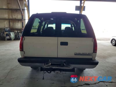 Zdjęcie 6 z 12 samochodu: 1999 CHEVROLET SUBURBAN K2500 VIN:3GNGK26F7XG106751 - miniatura