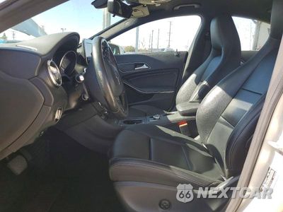 Zdjęcie 7 z 12 samochodu: 2016 MERCEDES-BENZ CLA 250 VIN:WDDSJ4EB4GN380616 - miniatura