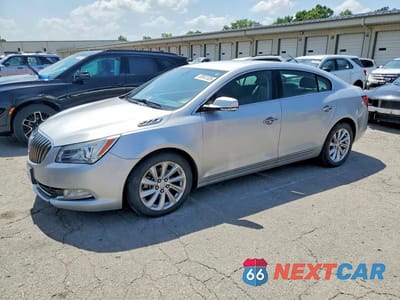 2015 BUICK LACROSSE 1G4GB5G38FF306497 - główne zdjęcie licytacji z USA - miniatura