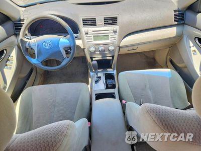 Zdjęcie 8 z 12 samochodu: 2010 TOYOTA CAMRY LE V6 VIN:JTNBK3EK6A3048497 - miniatura