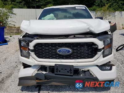 Piąte zdjęcie samochodu w środku: 2023 FORD F150 SUPERCREW VIN:1FTEW1CP4PKD99562 - miniatura