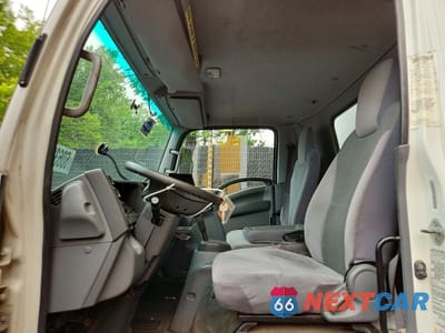 Zdjęcie 7 z 12 samochodu: 2016 ISUZU NPR HD DELIVERY TRUCK VIN:54DC4W1C5GS806682 - miniatura