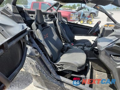Zdjęcie 6 z 10 samochodu: 2026 CAN-AM MAVERICK X3 UTILITY VEHICLE VIN:3JBVBAY44TE000658 - miniatura