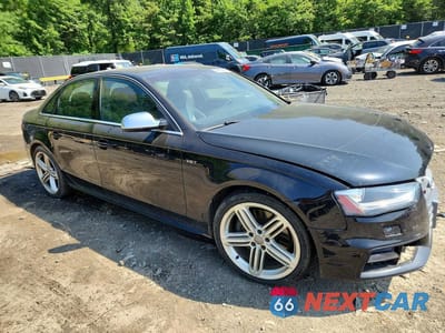 Czwarte zdjęcie samochodu z boku: 2015 AUDI S4 PREMIUM PLUS VIN:WAUDGAFL3FA077577 - miniatura