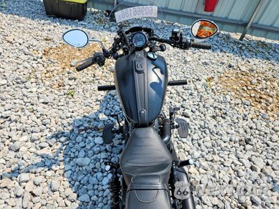 Zdjęcie 6 z 9 samochodu: 2025 INDIAN MOTORCYCLE CO. SCOUT SIXTY BOBBER LIMITED VIN:56KSBC615S3208682 - miniatura