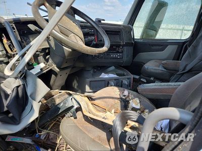 Zdjęcie 8 z 14 samochodu: 2022 VOLVO VN VNL VIN:4V4NC9EH2NN296816 - miniatura