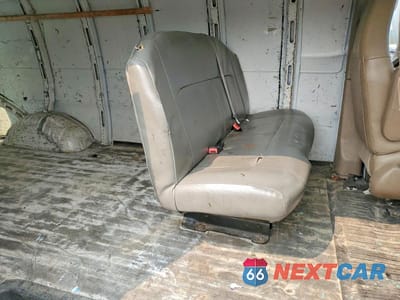 Zdjęcie 11 z 13 samochodu: 2016 CHEVROLET EXPRESS G2500 VIN:1GCWGBFF8G1121442 - miniatura