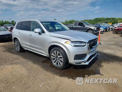 Czwarte zdjęcie samochodu z boku: 2022 VOLVO XC90 T6 MOMENTUM VIN:YV4A22PK6N1862557 - miniatura