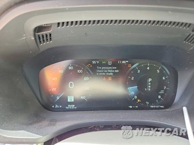 Zdjęcie 9 z 13 samochodu: 2019 VOLVO XC60 T5 MOMENTUM VIN:LYV102DK9KB377508 - miniatura