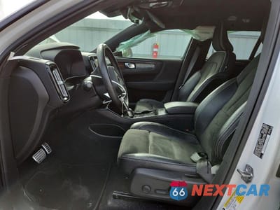 Zdjęcie 11 z 24 samochodu: 2021 VOLVO XC40 RECHARGE VIN:YV4ED3UR7M2536343 - miniatura