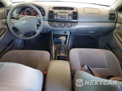 Zdjęcie 8 z 12 samochodu: 2005 TOYOTA CAMRY LE V6 VIN:4T1BF32K85U611395 - miniatura