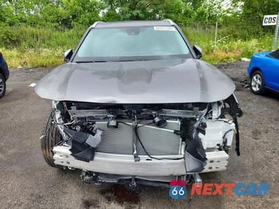 Piąte zdjęcie samochodu w środku: 2026 TOYOTA HIGHLANDER XLE VIN:5TDKDRBH6TS598911 - miniatura